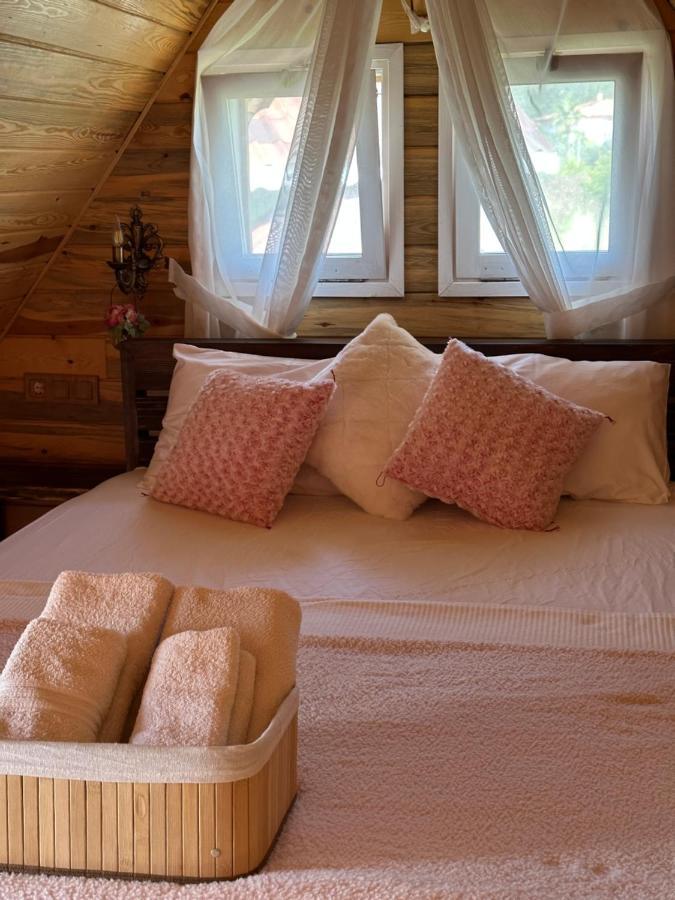 Seyyah Cafe Bungalows Aliaga Екстериор снимка